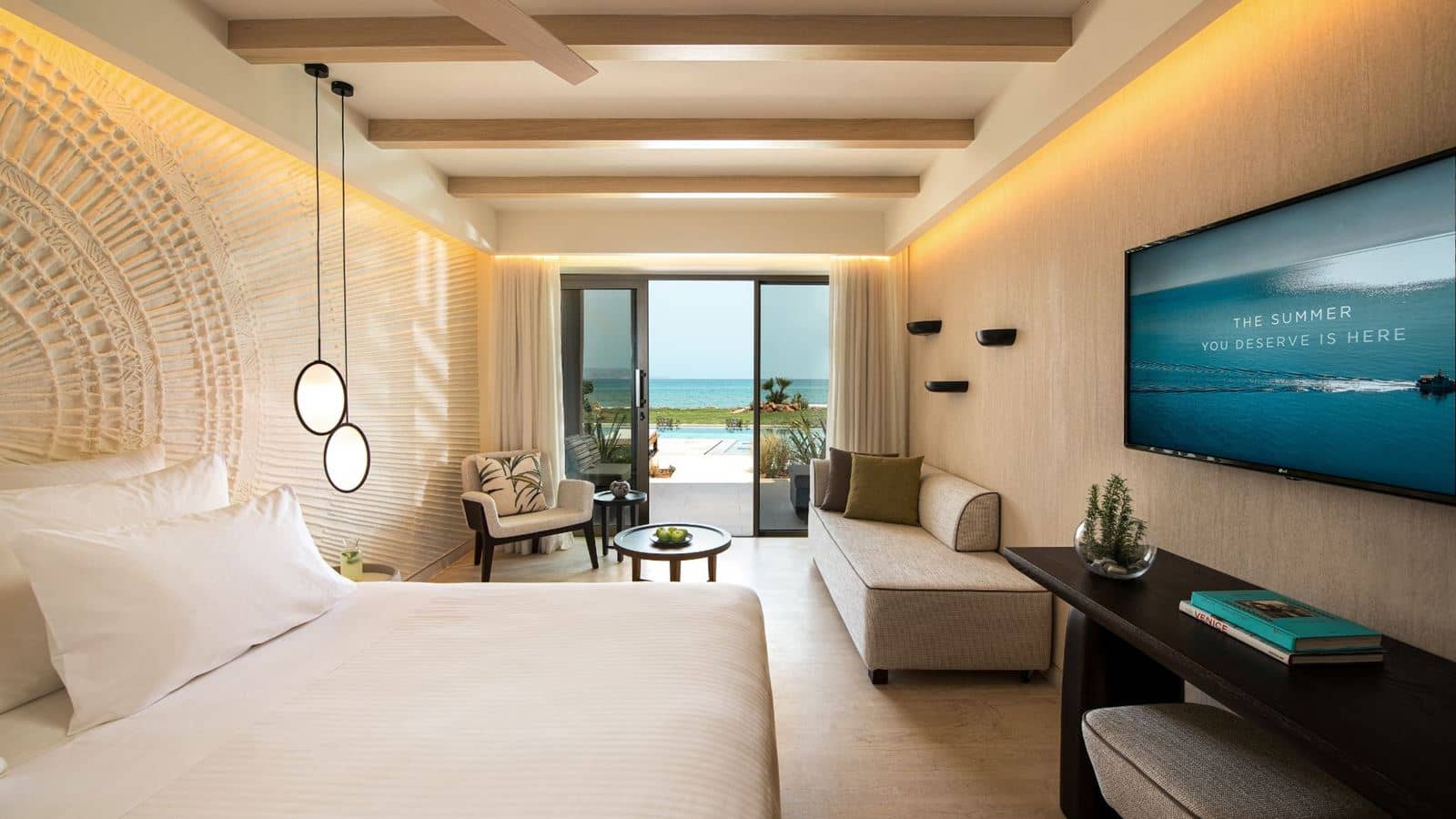 rooms-superior-double-swim-up-sharing-pool-sea-front
