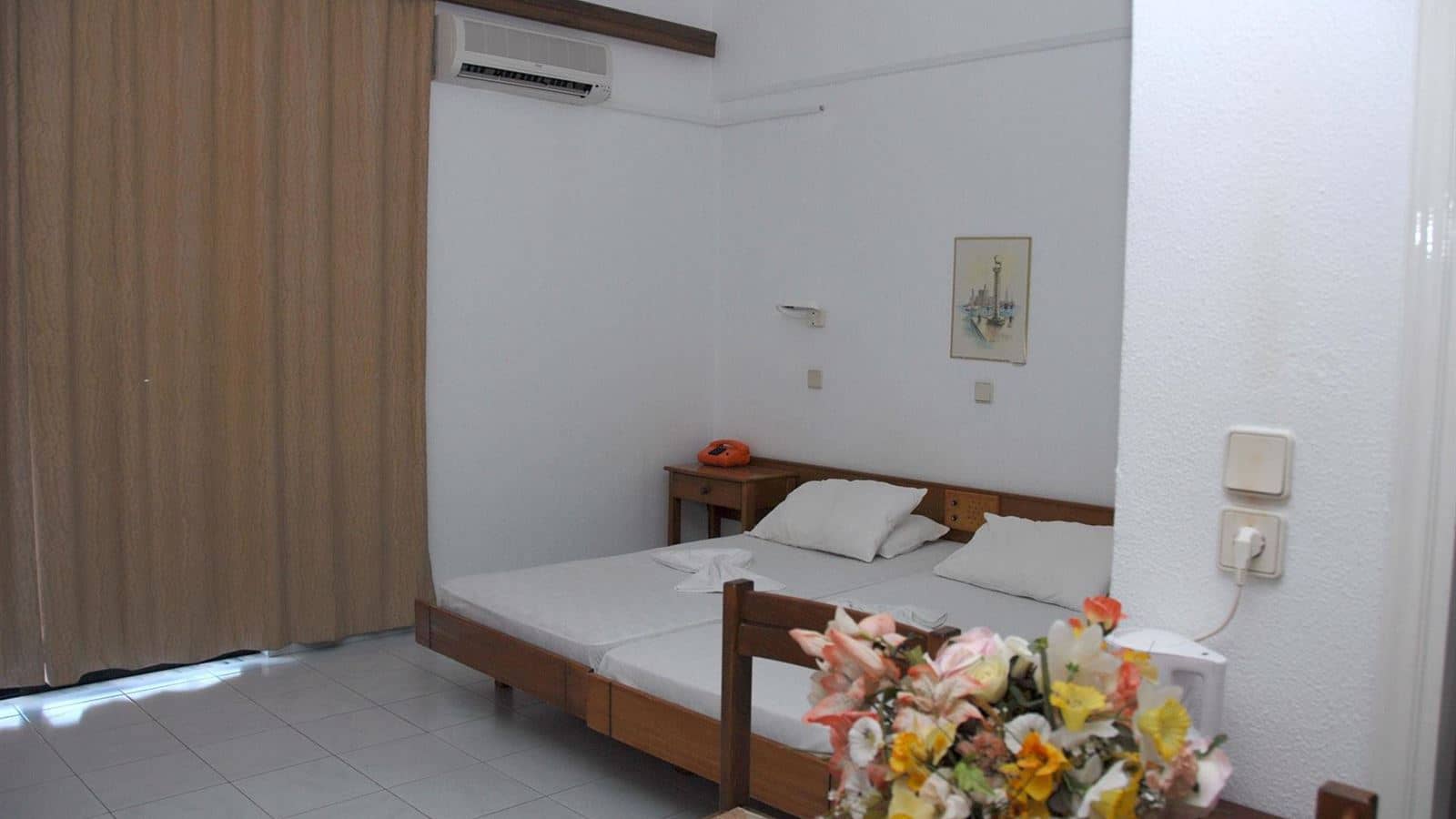 rooms-studio-room
