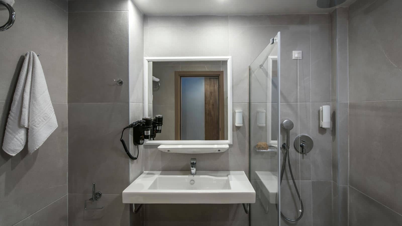 rooms-room-standard-mountain-view-balcony-or-terrace