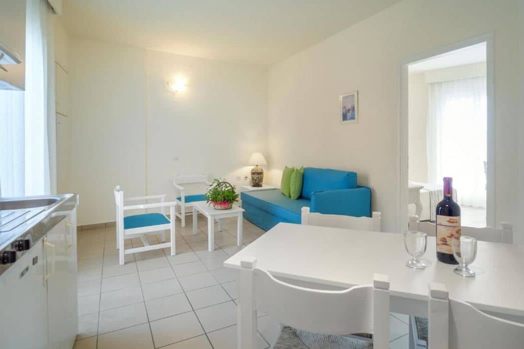rooms-1-bedroom-apartment-inland-view
