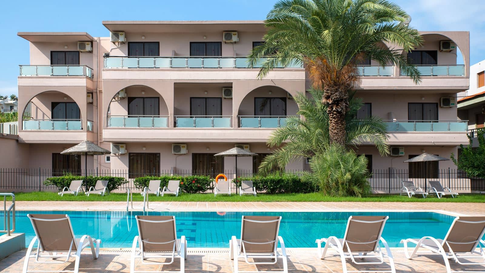 pools-outdoor-pool