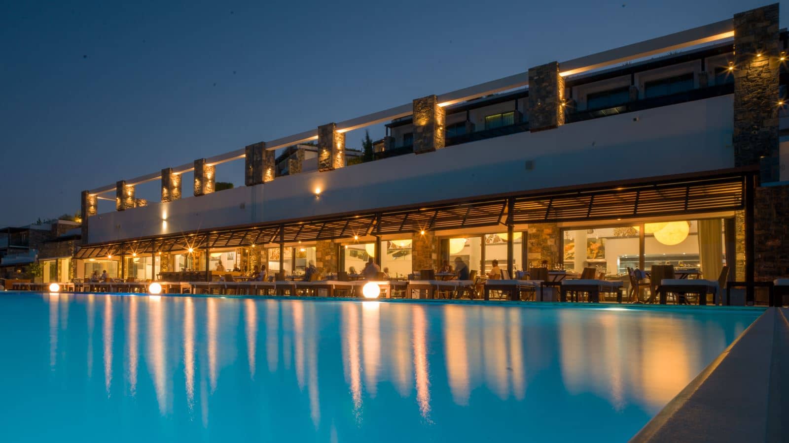 restaurants-athina-main-restaurant