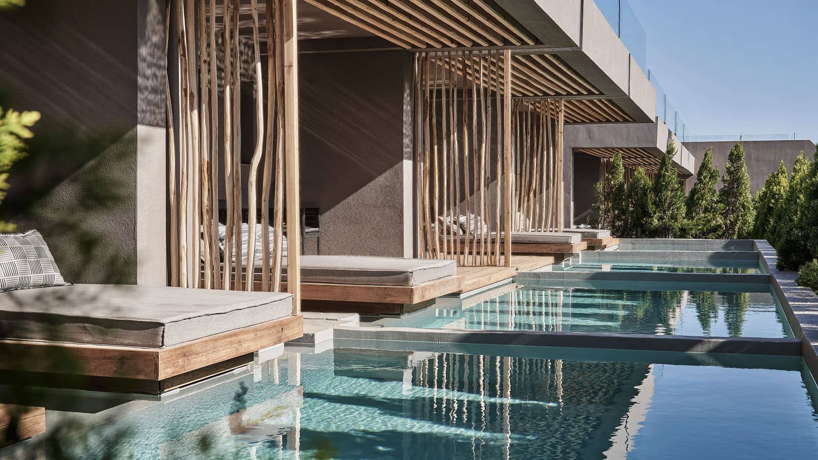 rooms-poolside-retreat--independent-pool