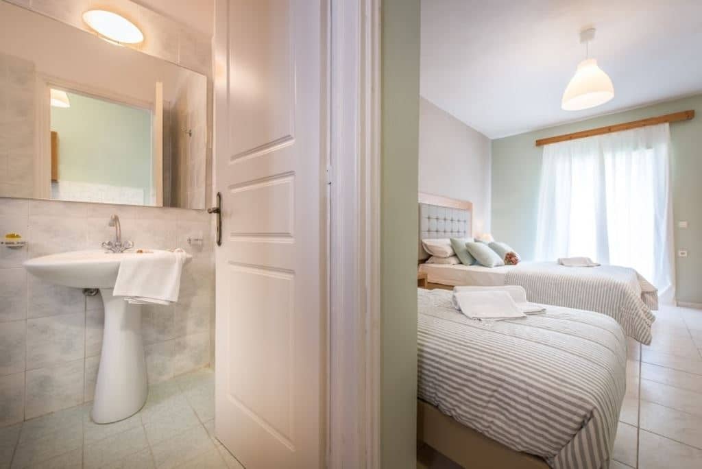 rooms-studio-for-3-guests