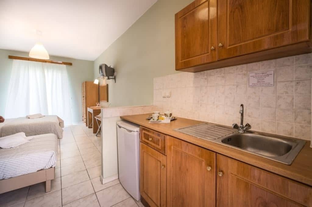 rooms-studio-for-3-guests