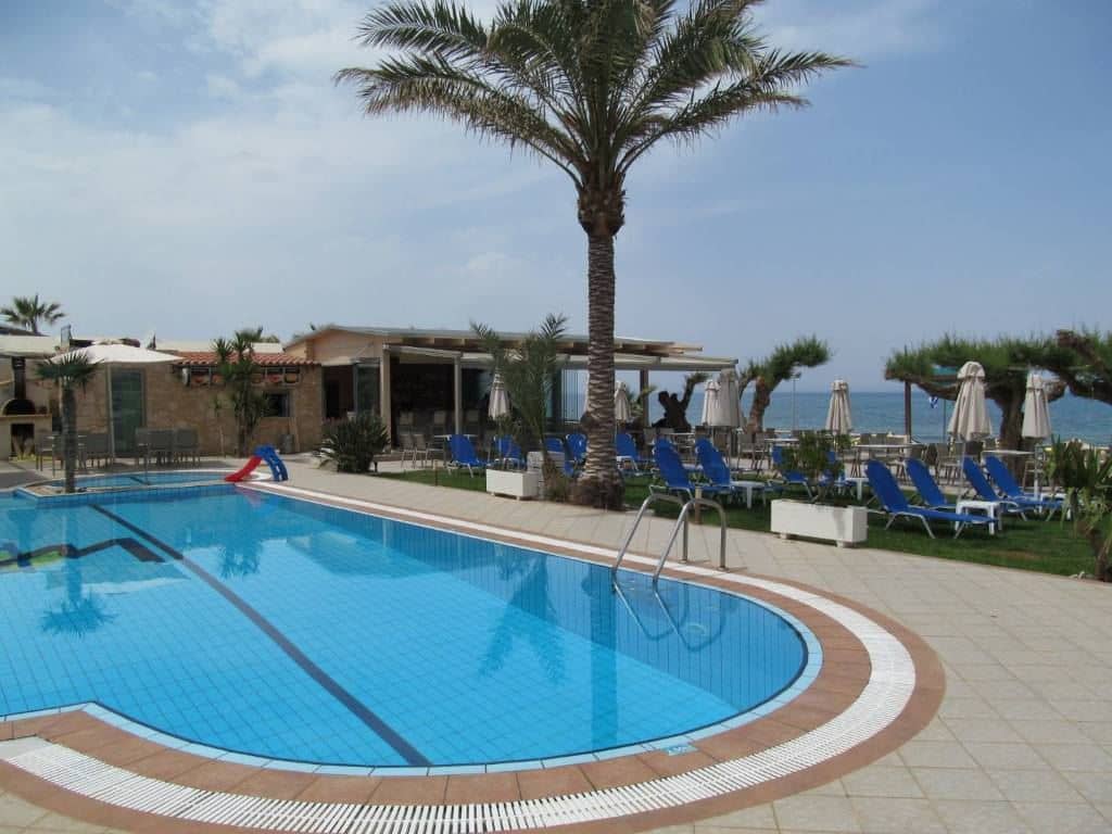 pools-outdoor-pool