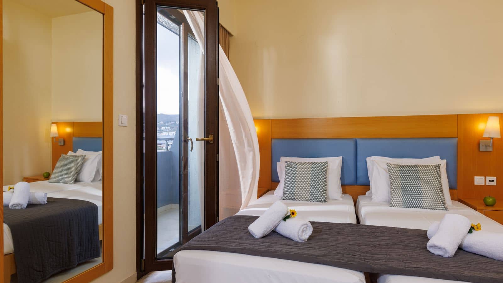 rooms-double-room