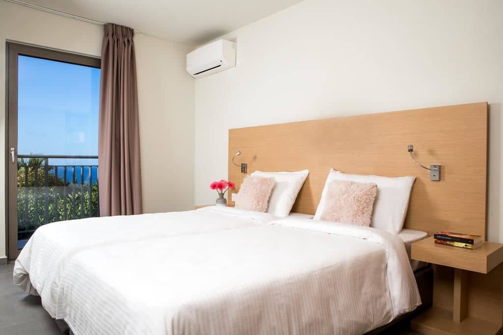 rooms-one-bedroom-apartment-bay-view