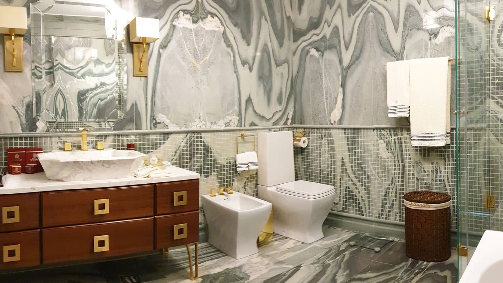rooms-moscow-suite