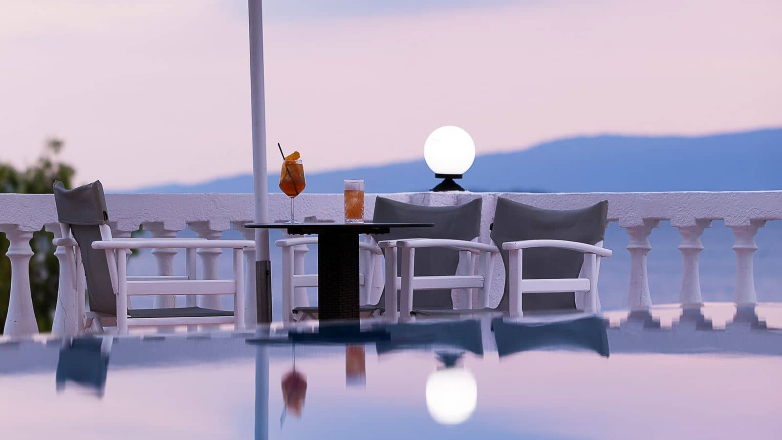 restaurants-atlantis-pool-bar