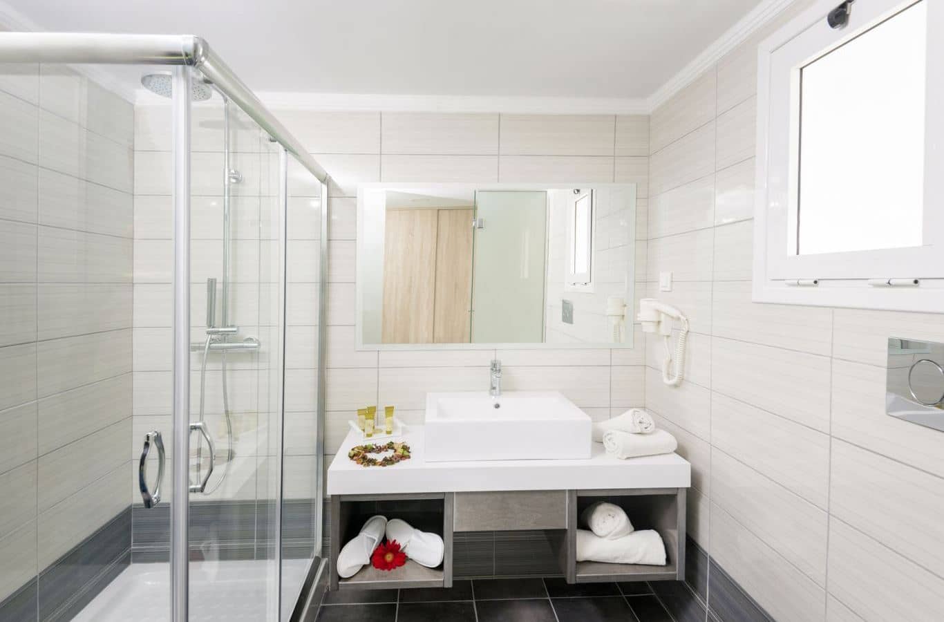 rooms-superior-twin-room