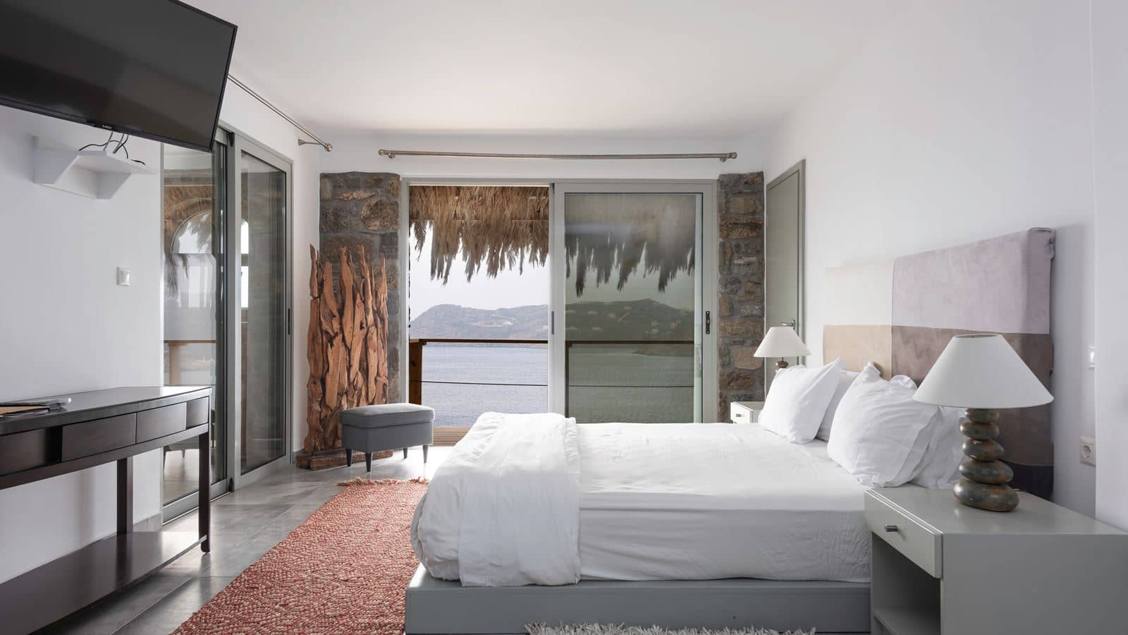 rooms-deluxe-suite-sea-view
