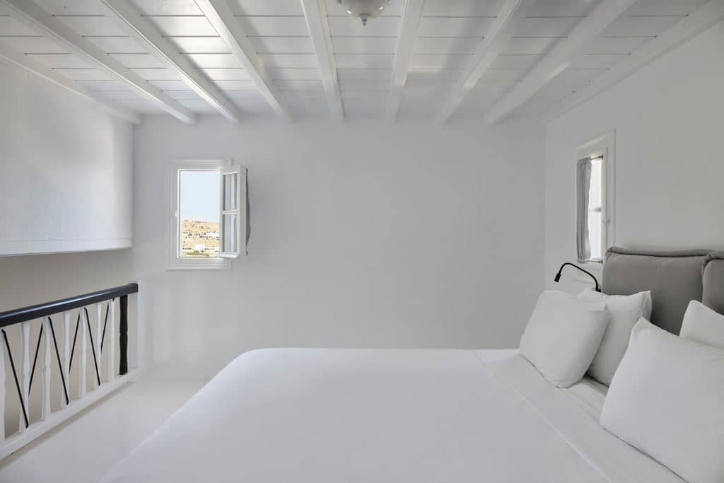 rooms-loft-suite-with-sea-view-and-hot-tub