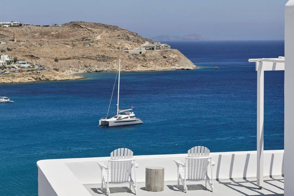 rooms-honeymoon-suite-with-sea-view