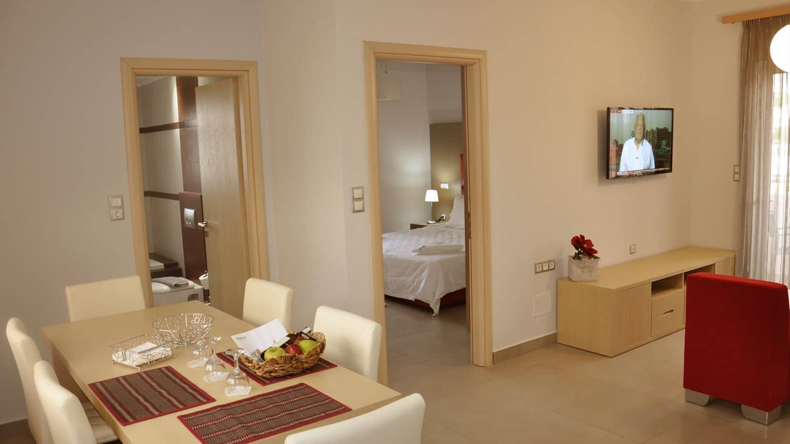 rooms-2-bedroom-sidemountain-view