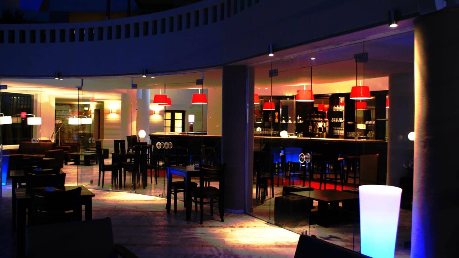 bars-main-bar