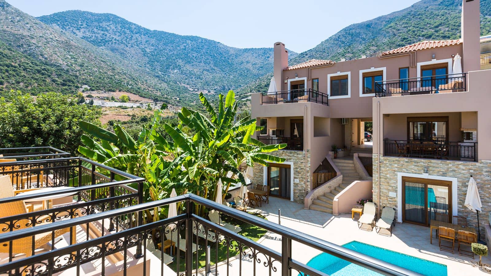 rooms-3-level-villa