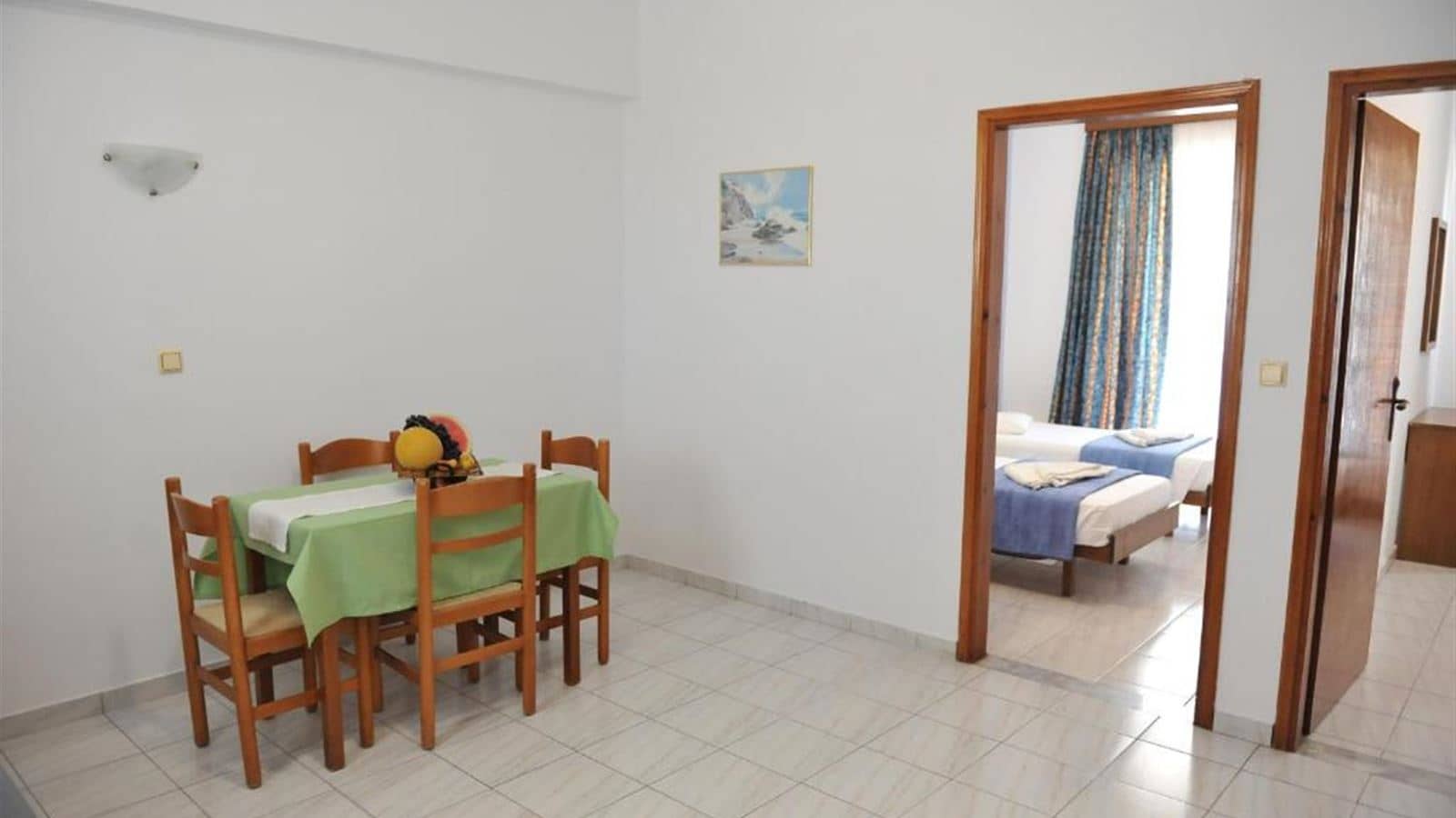 rooms-apartment-2-bedrooms-balcony-or-terrace