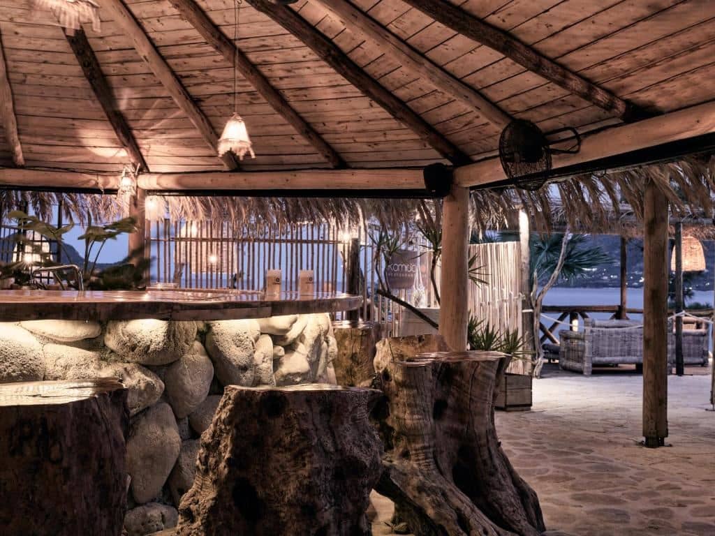 bars-tropic-bar