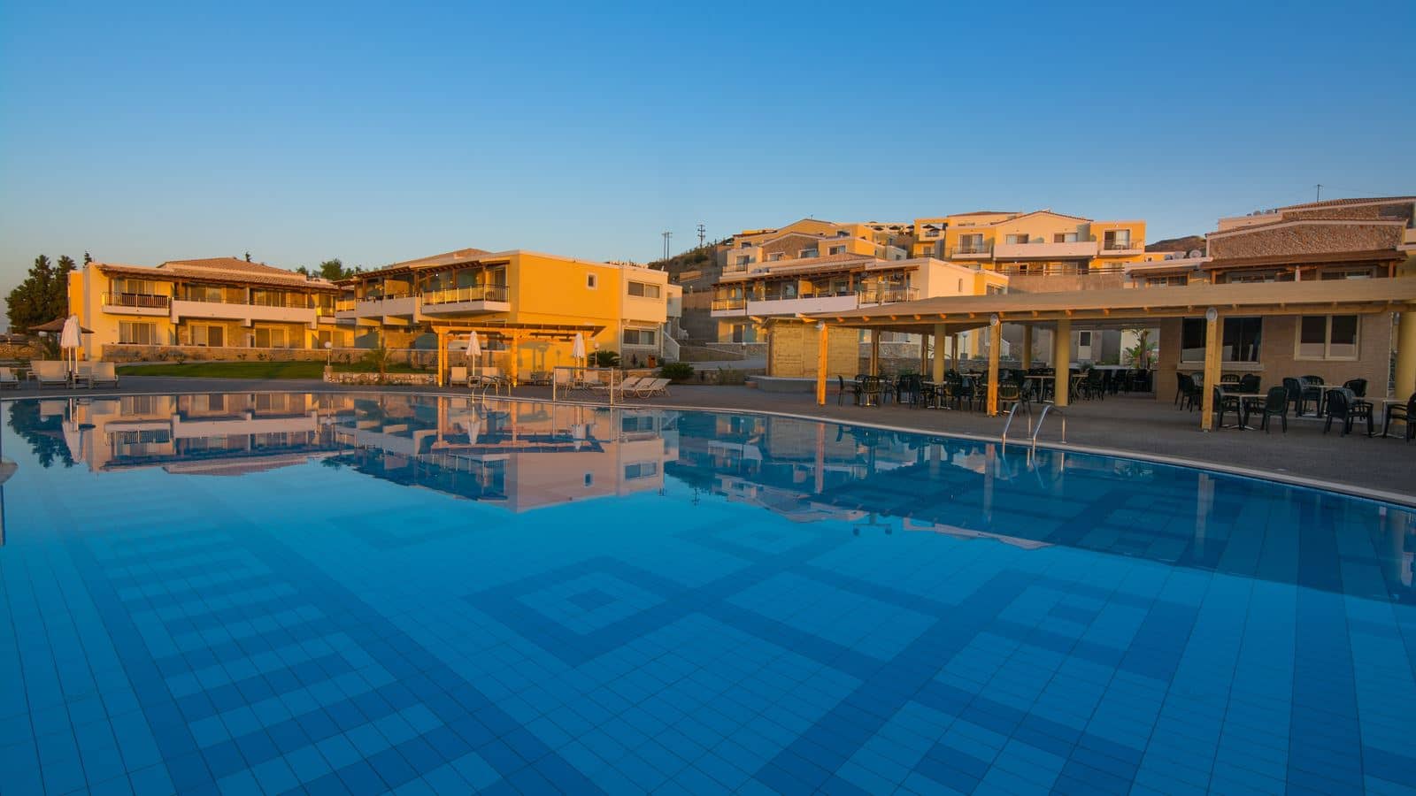 pools-outdoor-pool