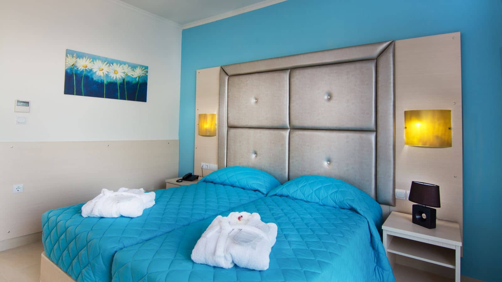 rooms-standard-twin-room