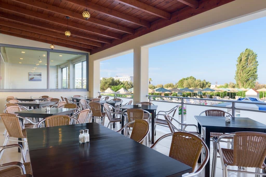 restaurants-main-building