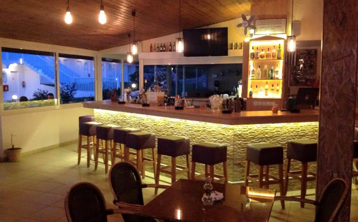 bars-pool-bar