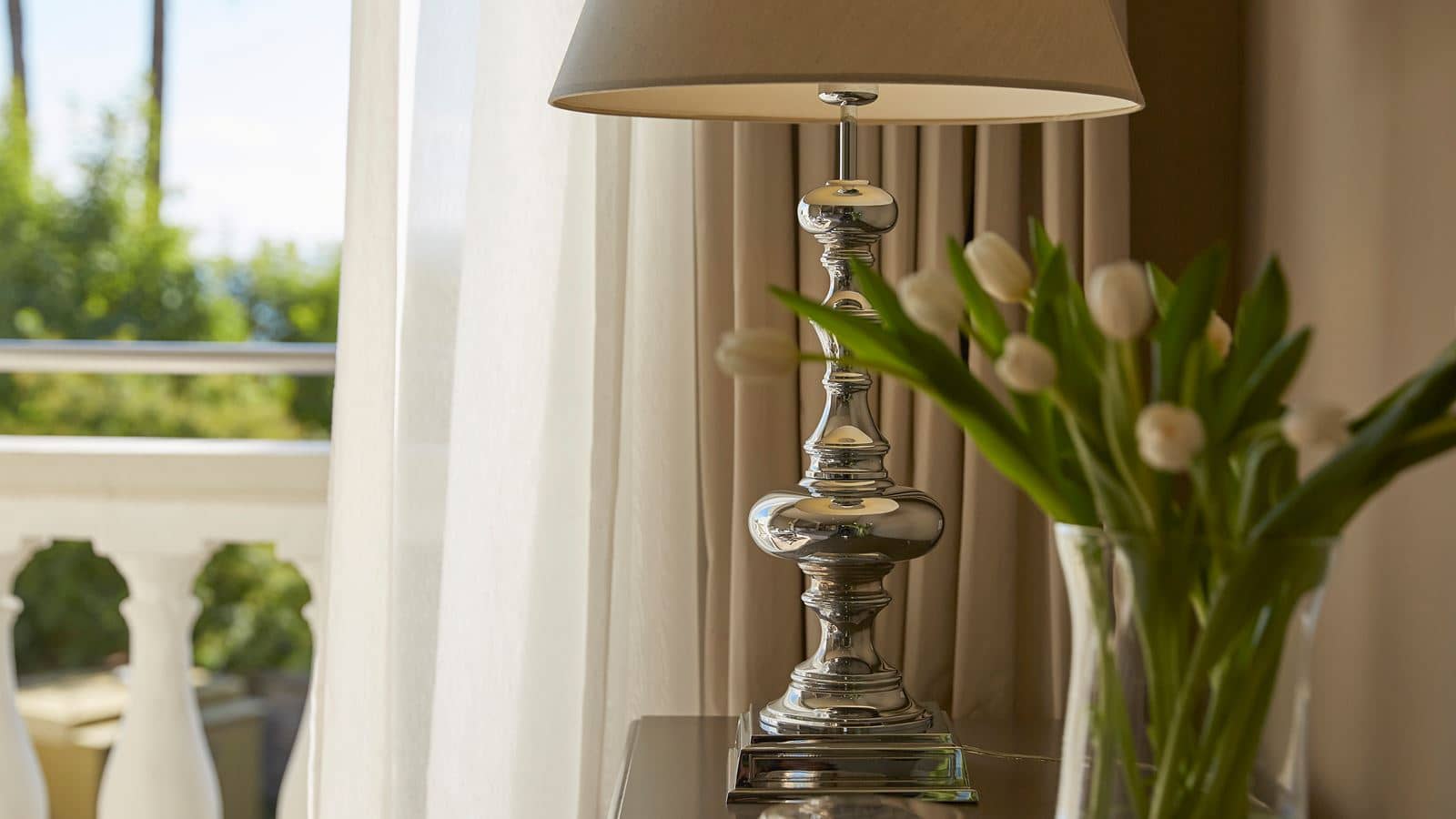 rooms-room-standard-side-sea-view