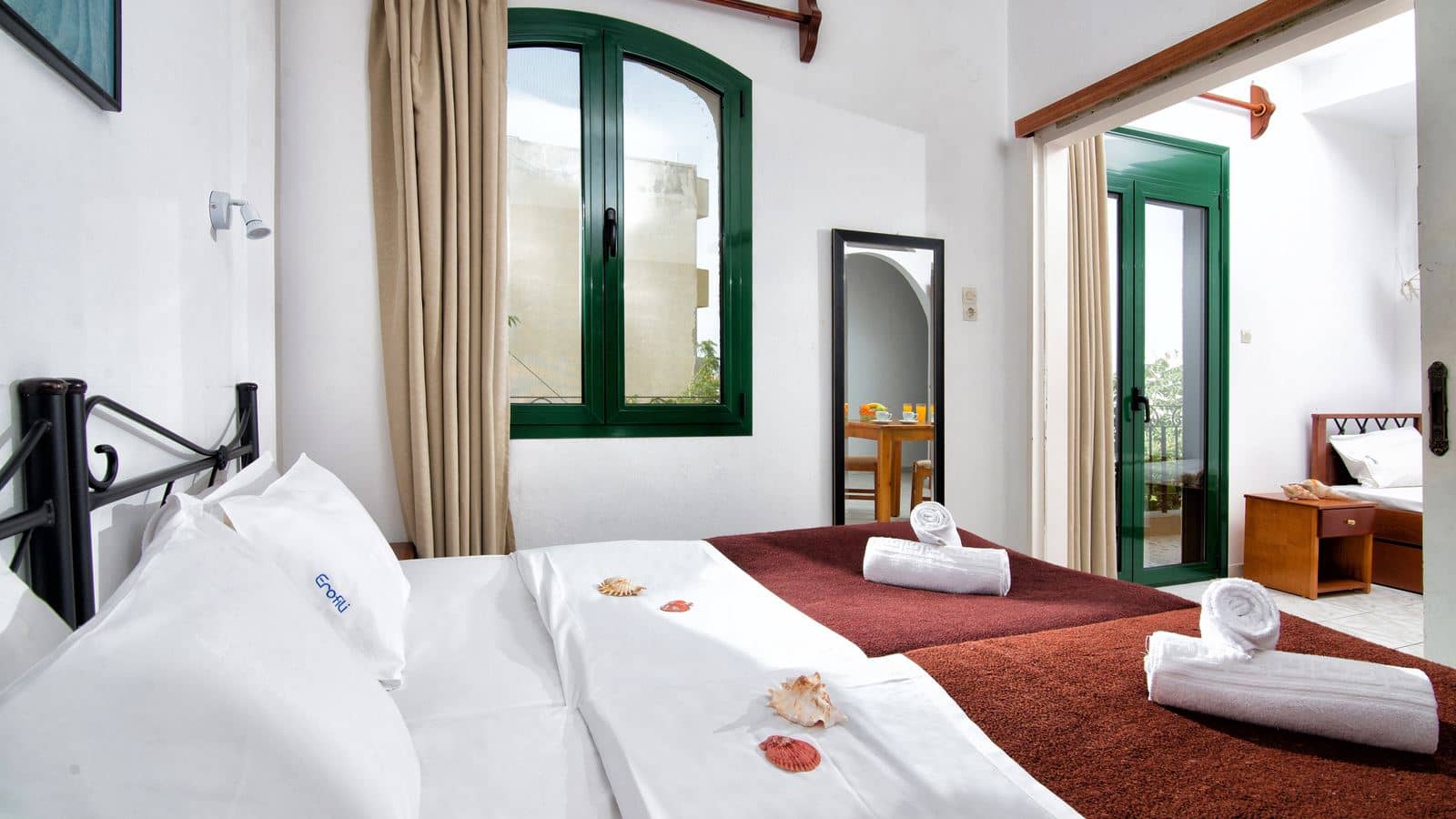 rooms-two-bedroom-apartment-with-hydromassage-shower