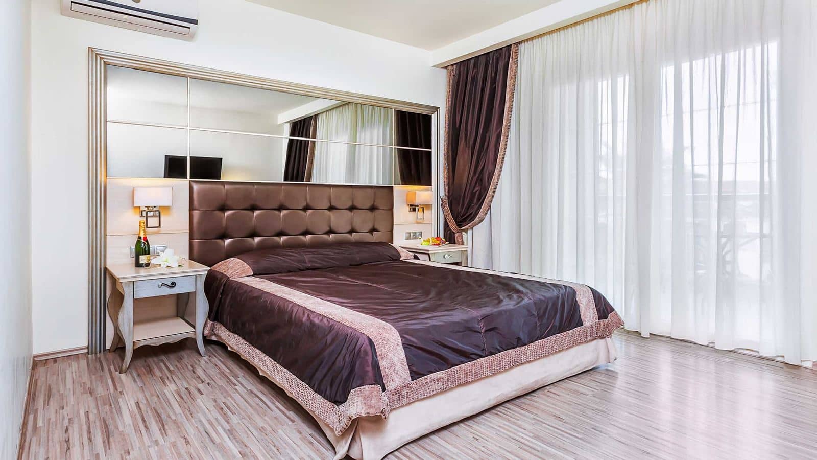 rooms-family-suite-2bedrooms-garden-view