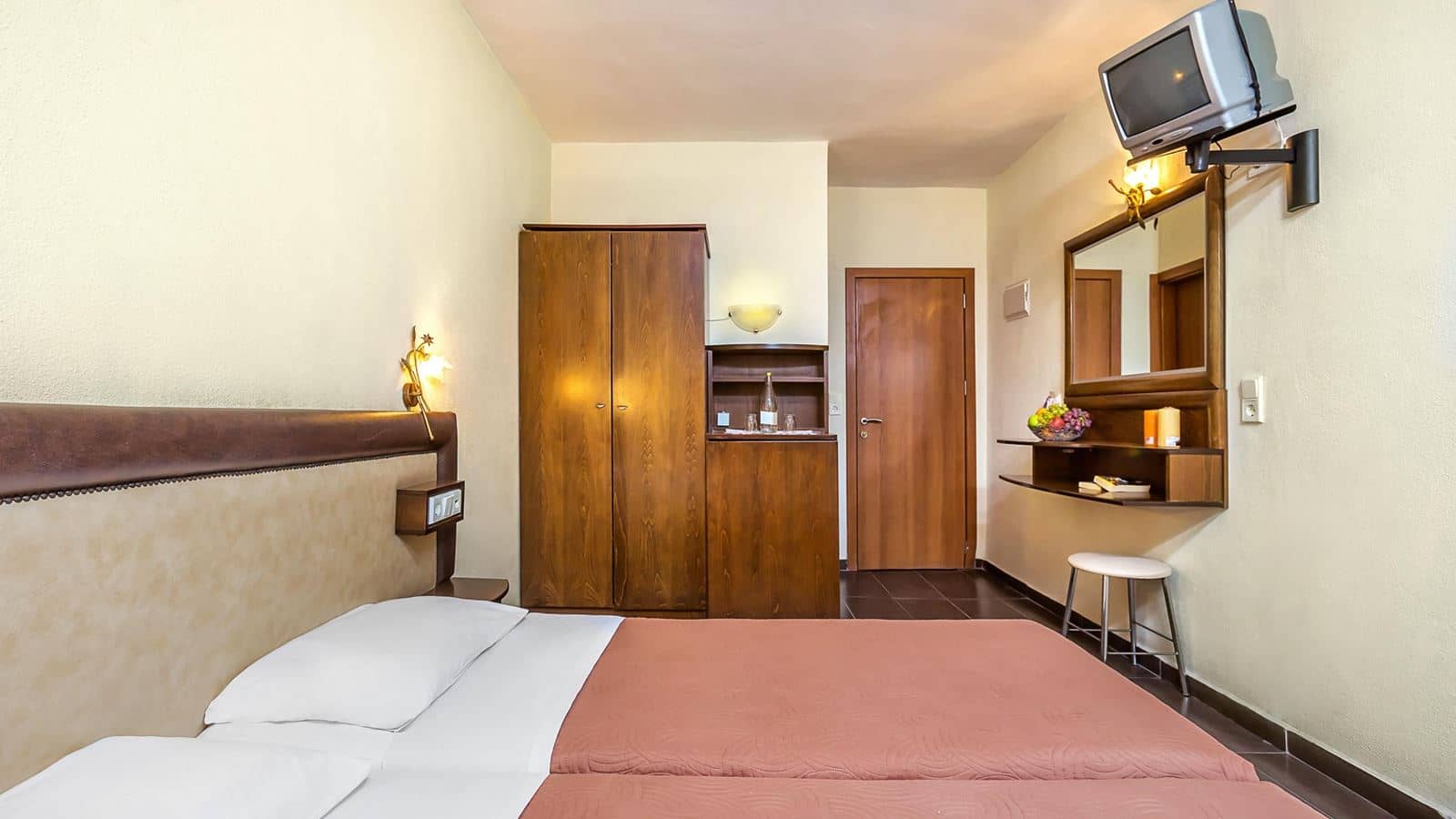 rooms-double-room