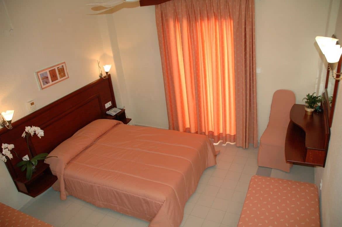 rooms-family-room