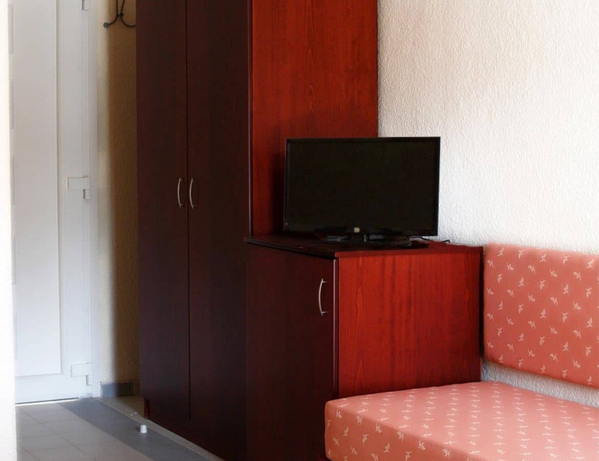 rooms-family-room