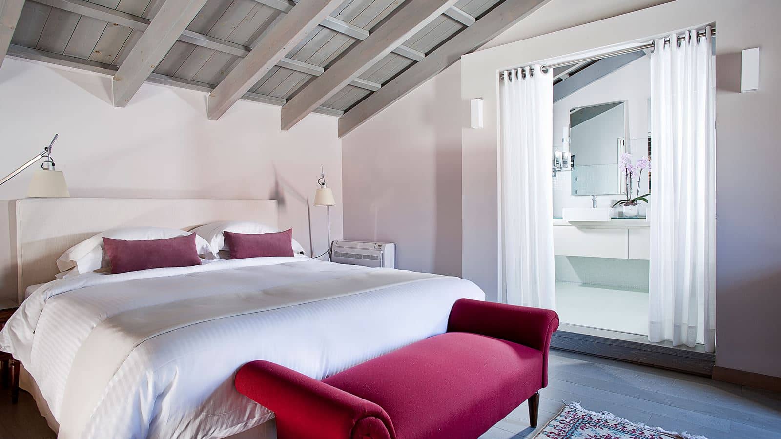 rooms-standard-room