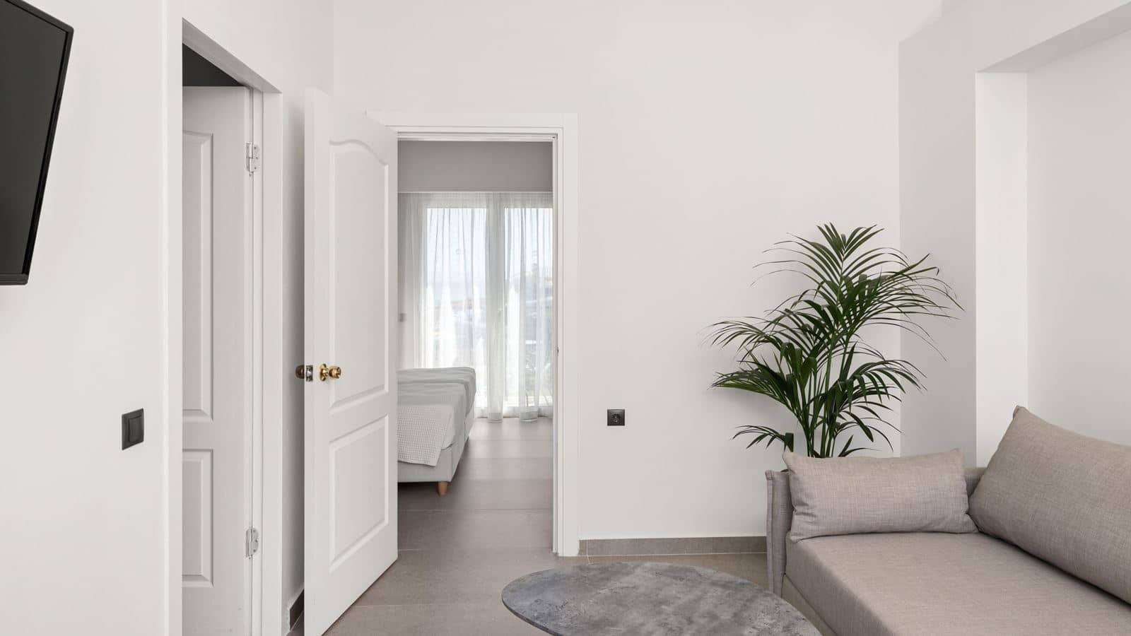 rooms-superior-family-rooms-with--side-sea-view