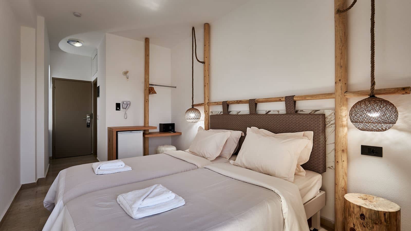 rooms-standard-double-room-inland-view