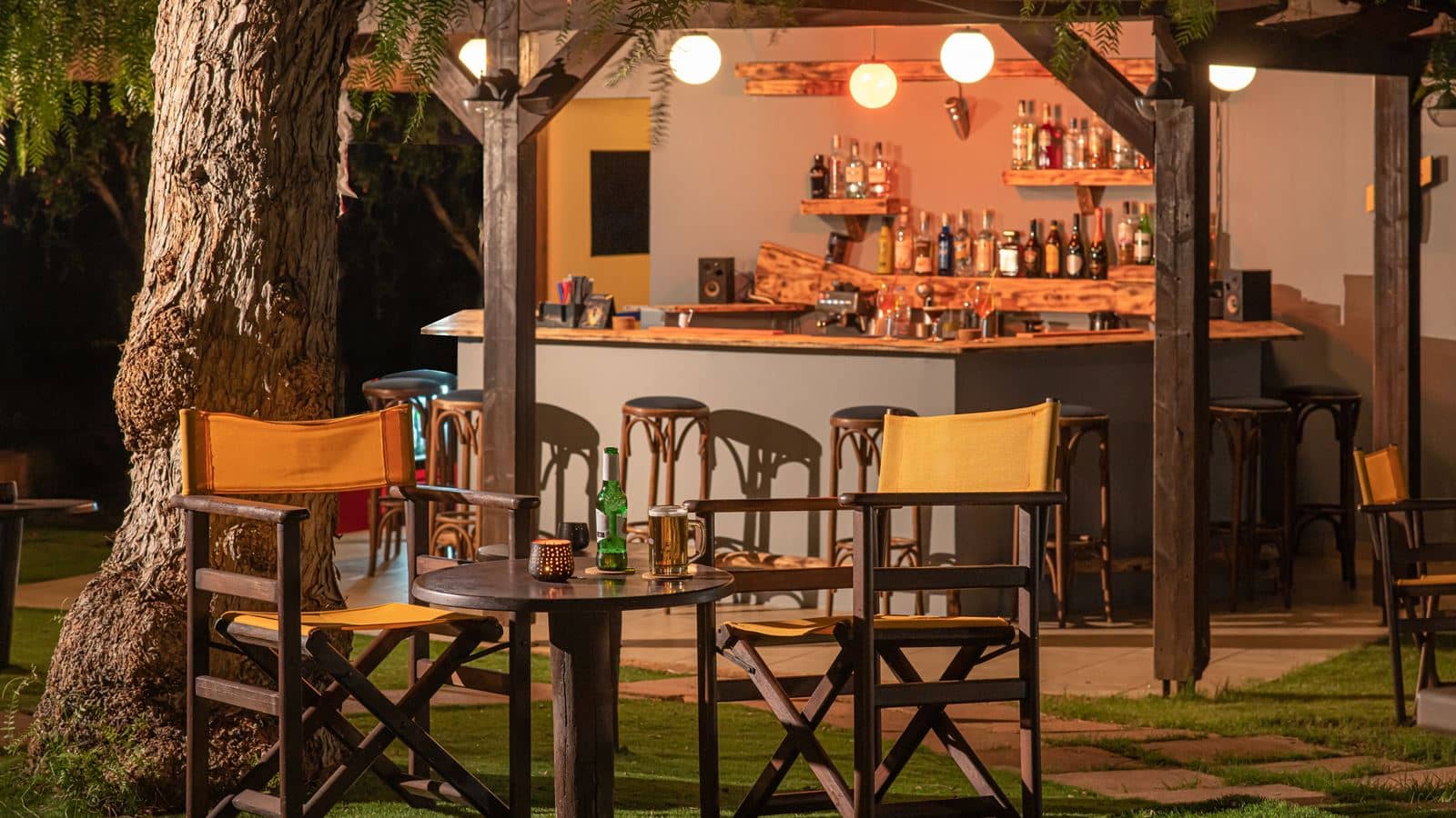 restaurants-pool--snack-bar