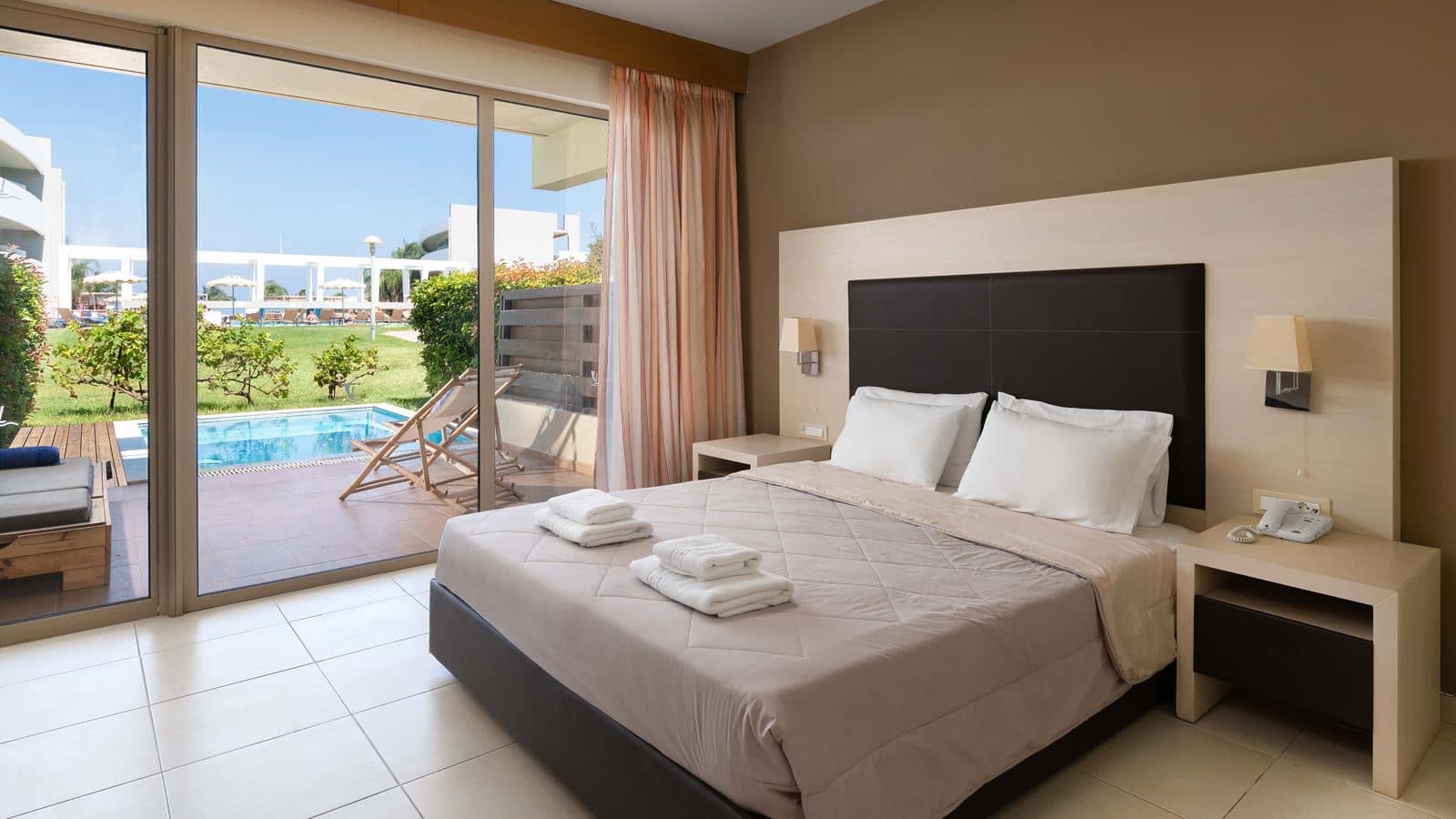 rooms-suite-private-pool