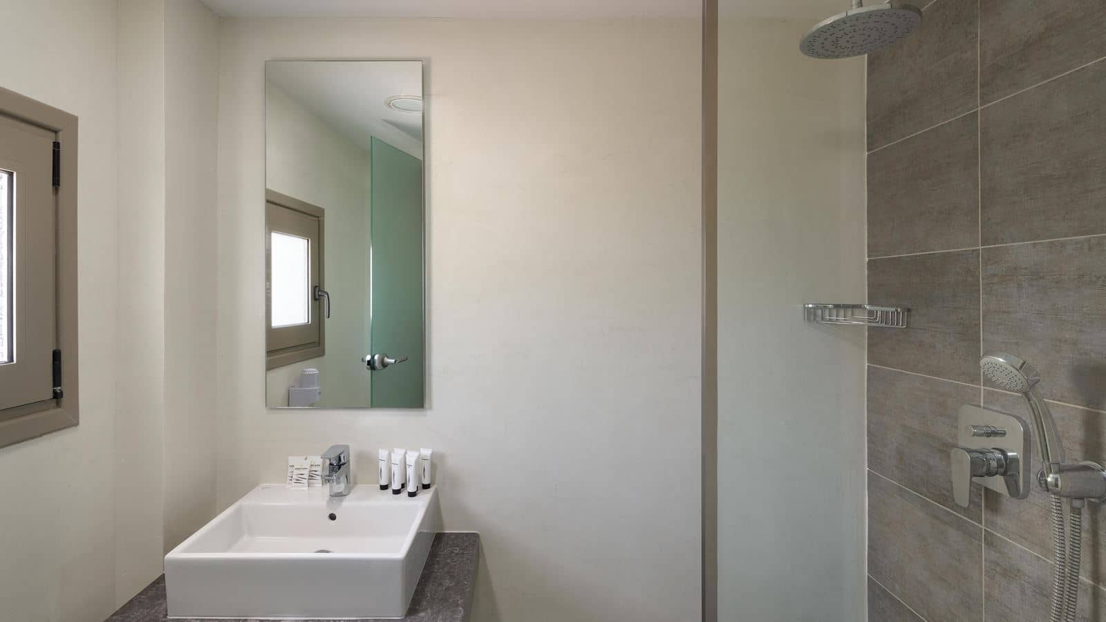 rooms-superior-room-garden-view