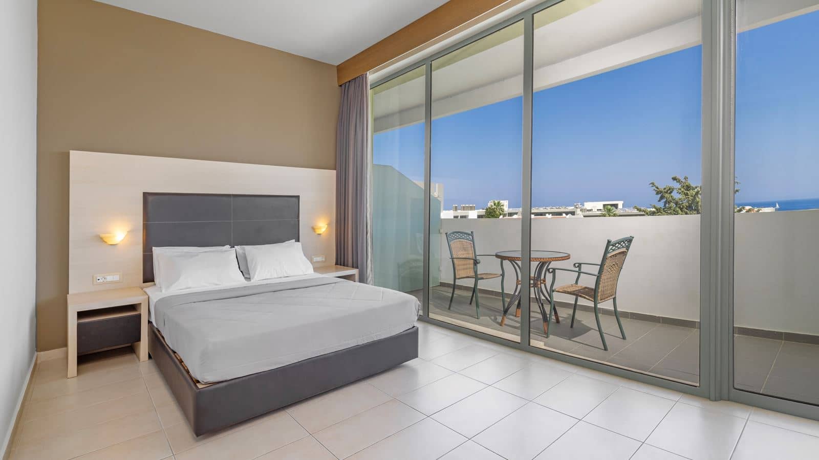 rooms-2-space-family-room