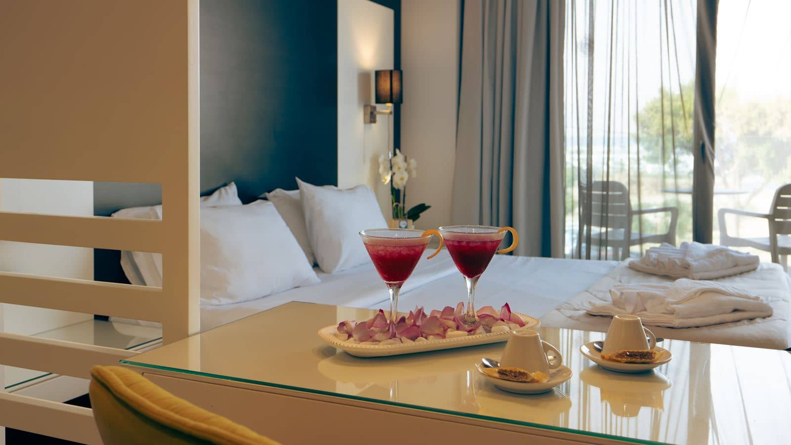 rooms-double-deluxe-room-garden-view