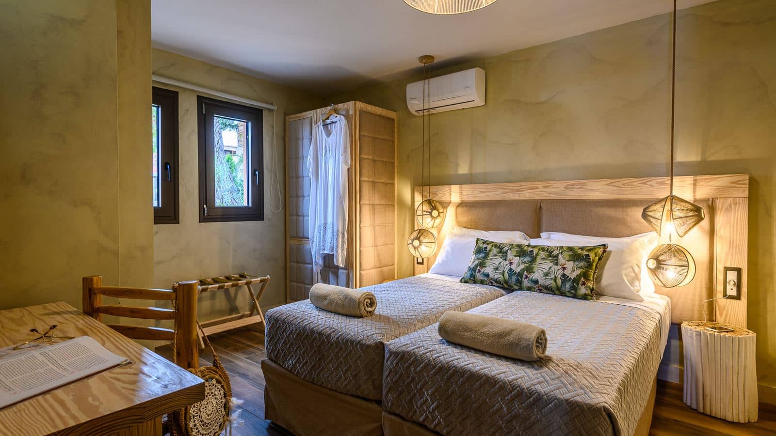 rooms-platinum two-bedroom-suite-sea-view-private-pool