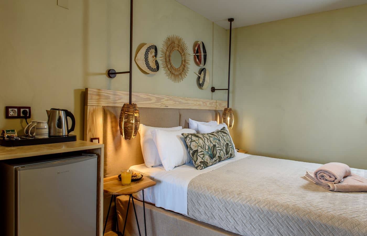 rooms-deluxe-room-inland-view