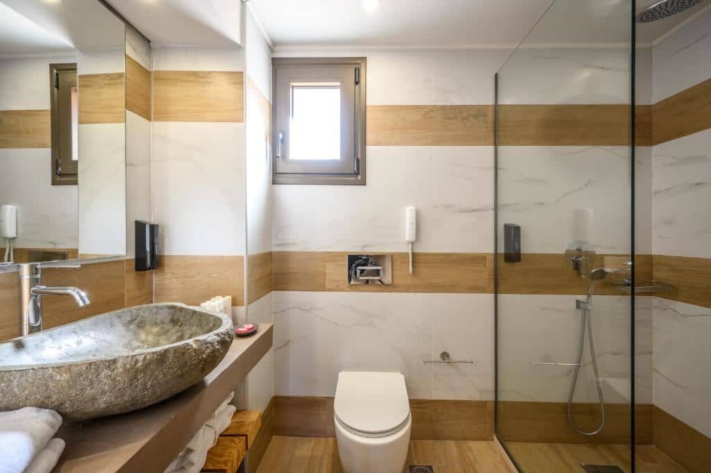 rooms-premium-room-sea-view-outdoor-jacuzzi