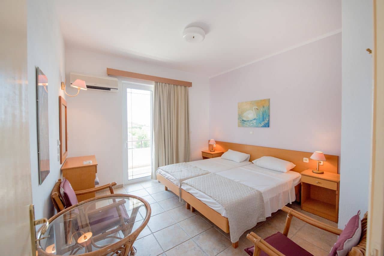 rooms-apartment-balcony-or-terrace
