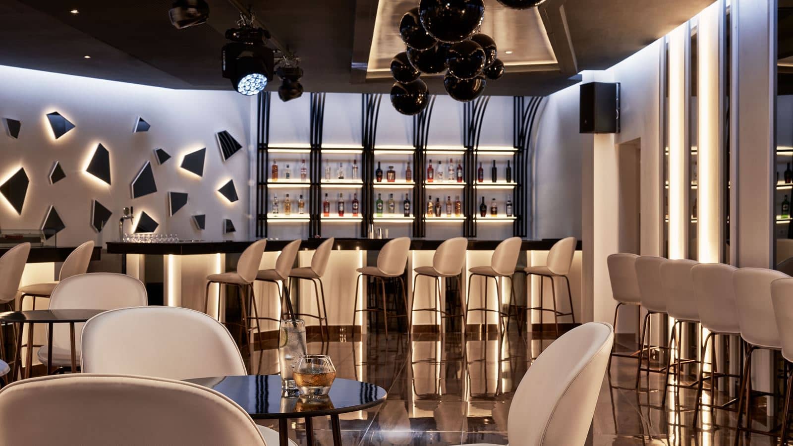 bars-night-club