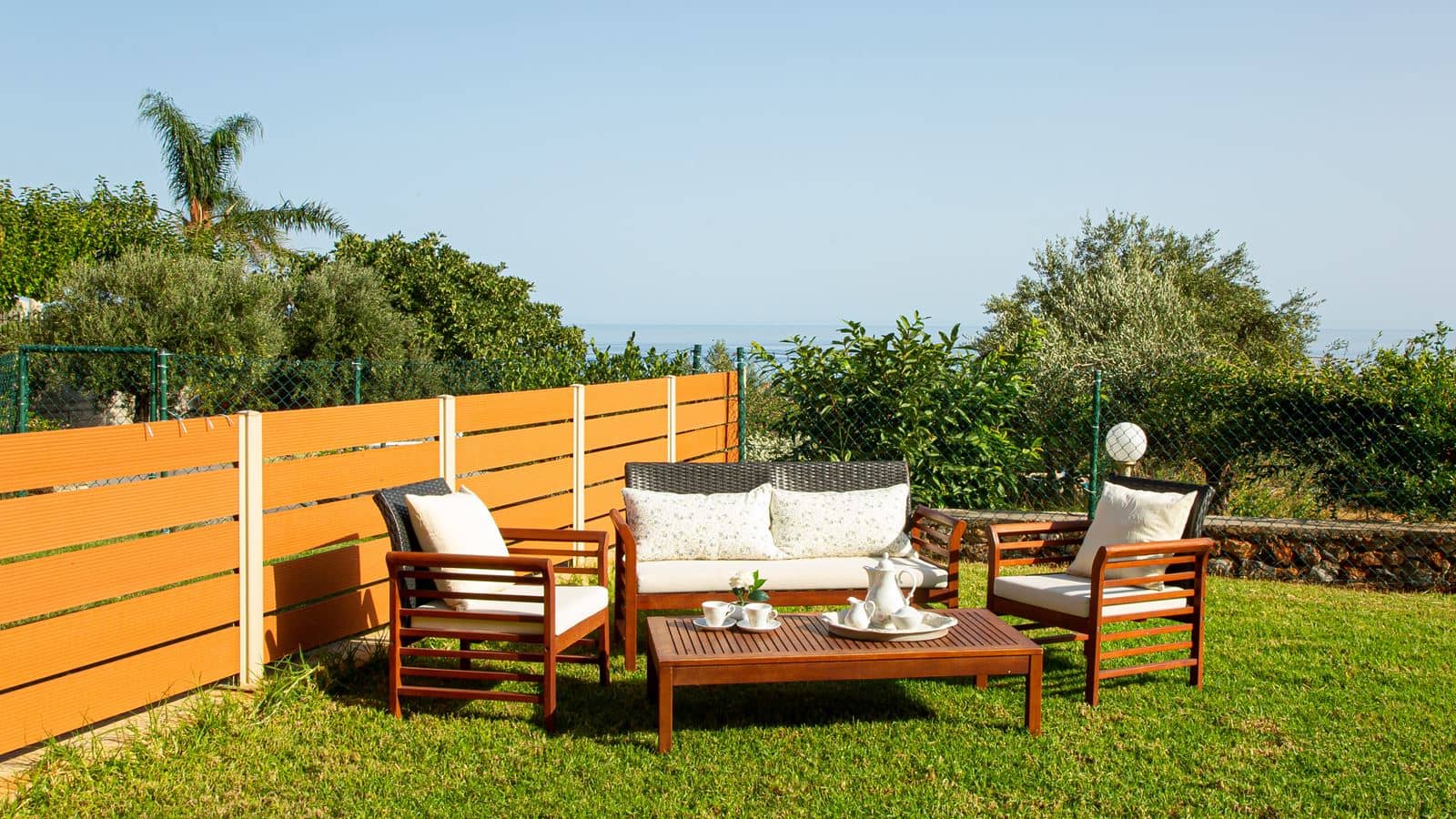 rooms-apartment-luxury-1-bedroom-seaview-balcony-or-terrace