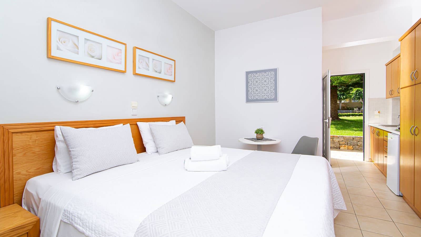 rooms-studio-superior-double--gardenseaview-balcony-or-terrace