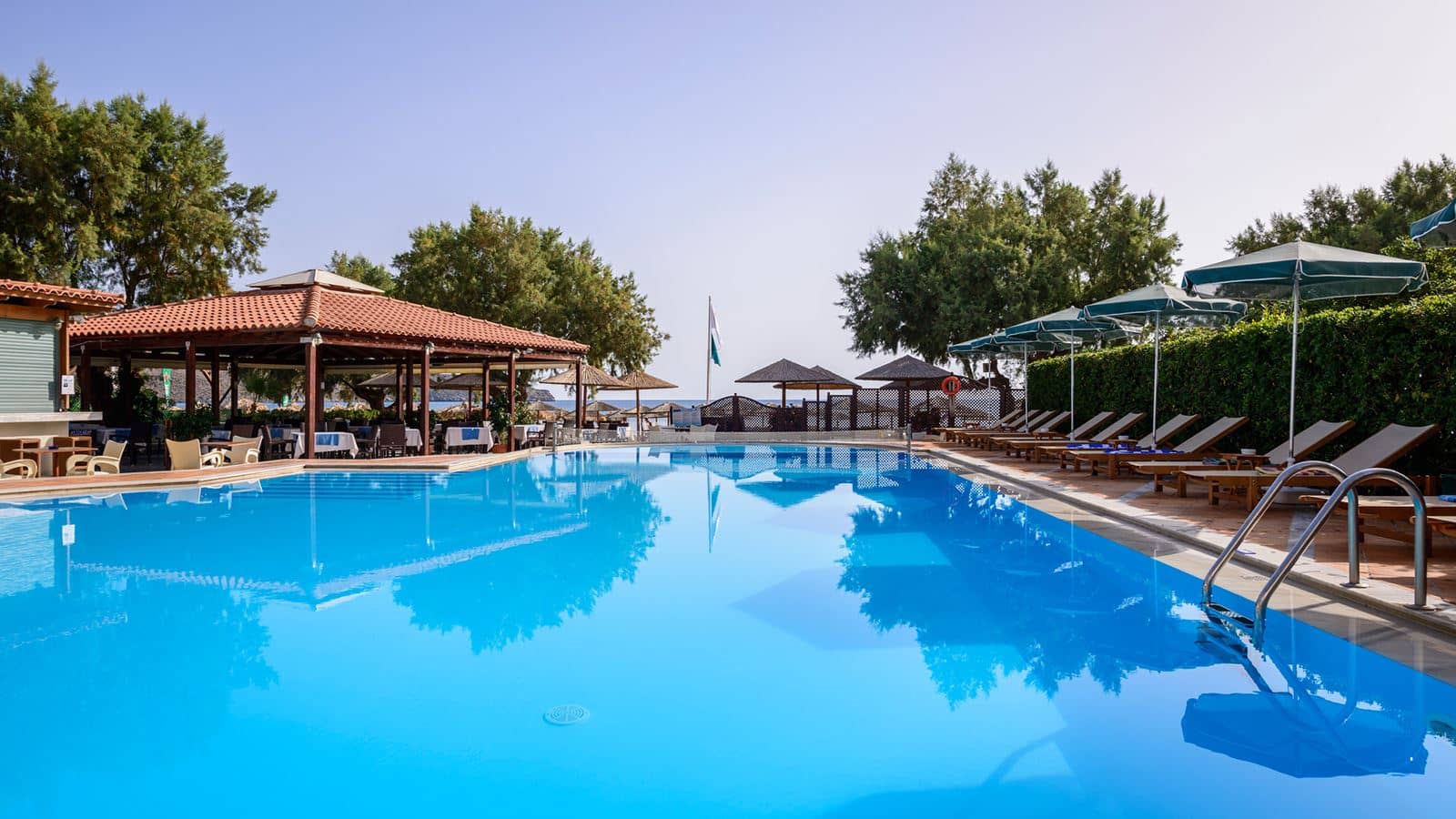 pools-outdoor-pool