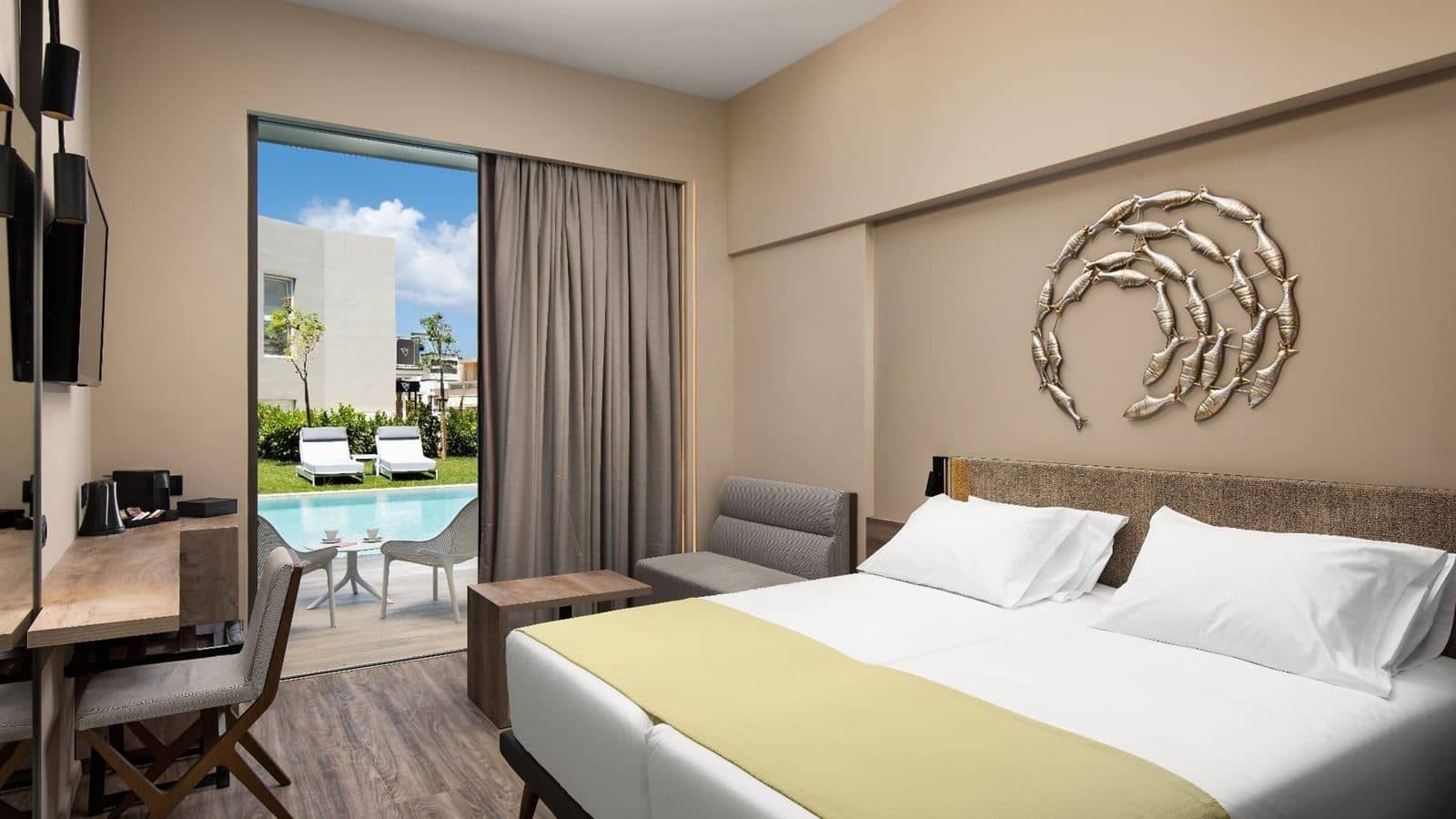 rooms-deluxe-pool--garden-view